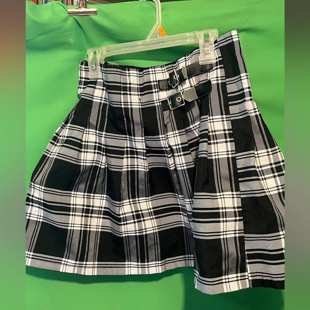Plaid mini skirt